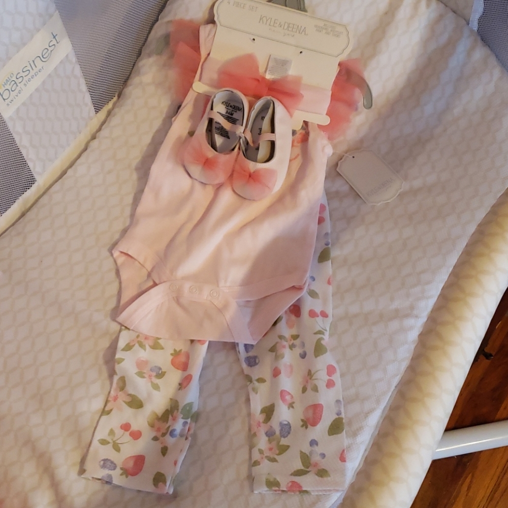 Kyle and Deena 4 piece matching set